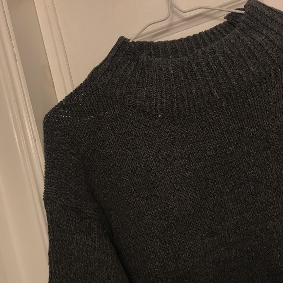 Sweater - Picture 1 of 4